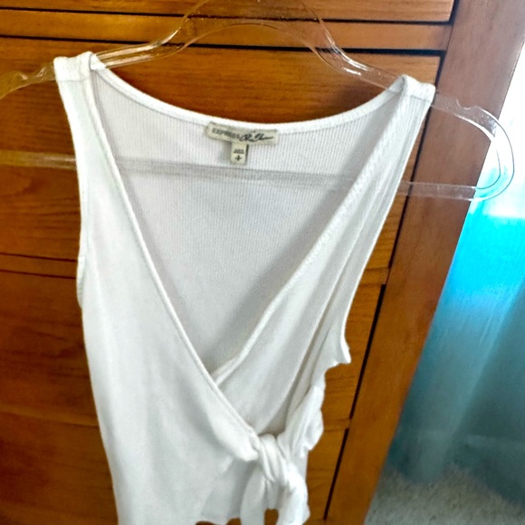 EXPRESS One Eleven line tie-front white ribbed-knit women’s top size S worn once - Picture 8 of 8